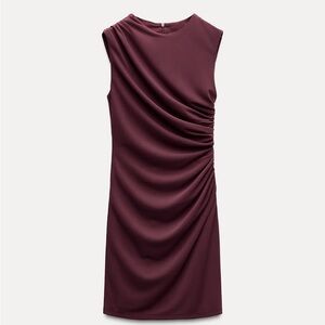 Zara - Burgundy short dress with ruching
Brand new- Never worn - tags removed